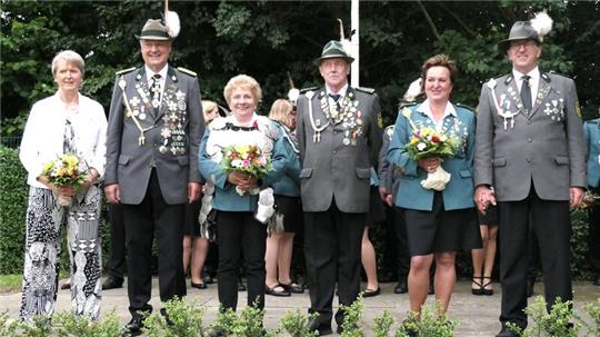 Die Königscrew des Schützenvereins Elstorf: Christa und Wilfried Stresow, Sabine und Hansi Rüffer sowie Corinna und Alfred Thormählen.