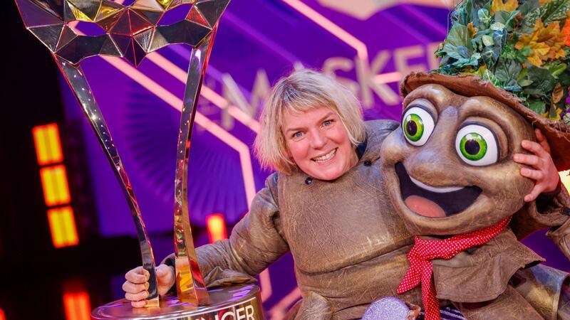 Komikerin Mirja Boes gewinnt „The Masked Singer“ Die Komikerin Mirja Boes gewinnt als Figur „Der Floh“ das Finale der ProSieben-Show „The Masked Singer“.