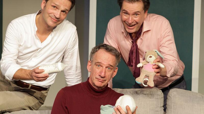 Die Komödie „Drei Männer und ein Baby“ kommt ins Stadeum.