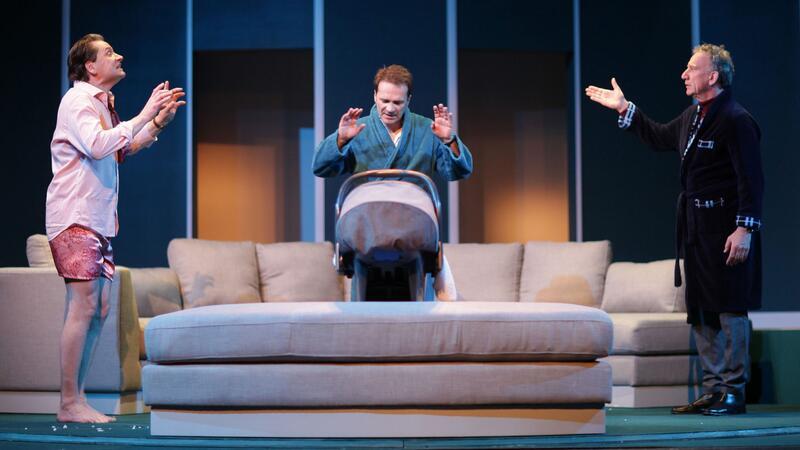 Die Komödie „Drei Männer und ein Baby“ kommt ins Stadeum.