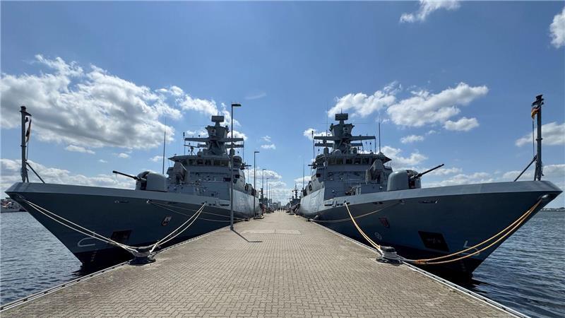 Russland kritisiert Nato-Manöver in Ostsee als Provokation Die Korvetten „Magdeburg“ und „Braunschweig“ sind bereit für das Baltops-Manöver.