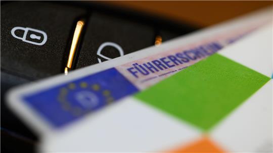 Die Kosten für den Führerschein sind in den vergangenen Jahren gestiegen. (Symbolbild) 