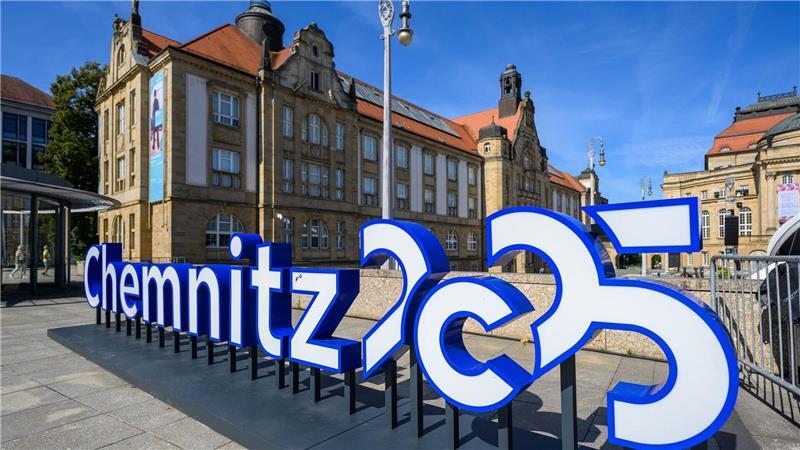 Die Kunstsammlungen am Theaterplatz in Chemnitz zeigen im Kulturhauptstadtjahr eine große Ausstellung zum Künstler Edvard Munch.