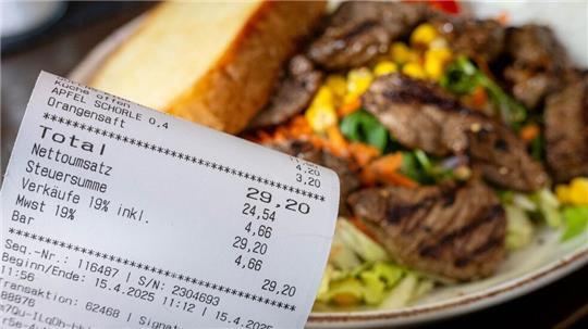 Die Länderkammer stimmte zu, obwohl Länder und Kommunen die Hälfte der Kosten tragen müssen.