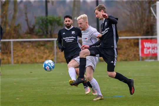 Die Landesliga-Fußballer der VSV Hedendorf/Neukloster haben zum Jahresabschluss eine empfindliche Pleite hinnehmen müssen. Foto: Rolf Schmietow
