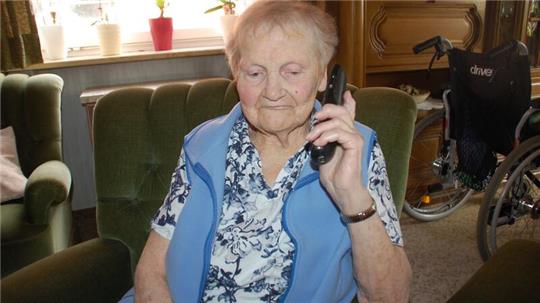 Die Leitung ist tot: Gertrud Wübbe kann nicht telefonieren und ist auch nicht erreichbar.