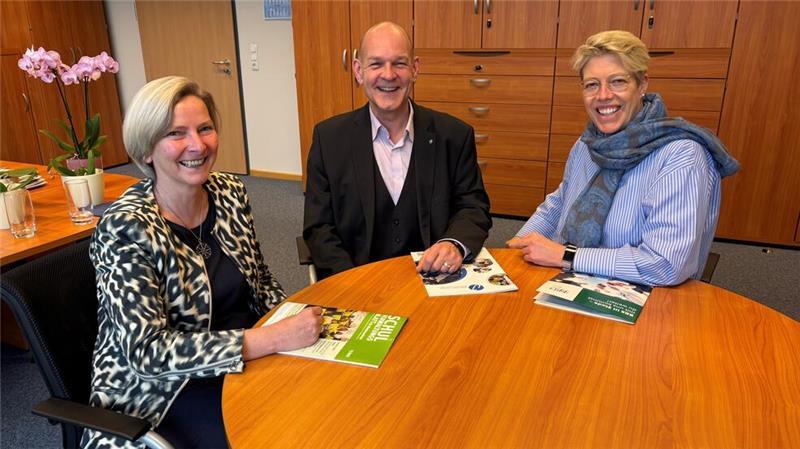 Die Leitungskräfte der Berufsschulen in Stade tauschen sich regelmäßig aus und informieren gemeinsam über das vielfältige Angebot.