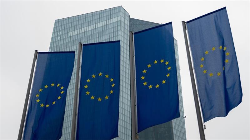 Lagarde geht vorzeitig im Februar - Poker um EZB-Spitze Die Leitzinsen der EZB beeinflussen etwa die Höhe der Kreditzinsen für Unternehmen sowie die Zinsen für Sparer. (Archivbild)