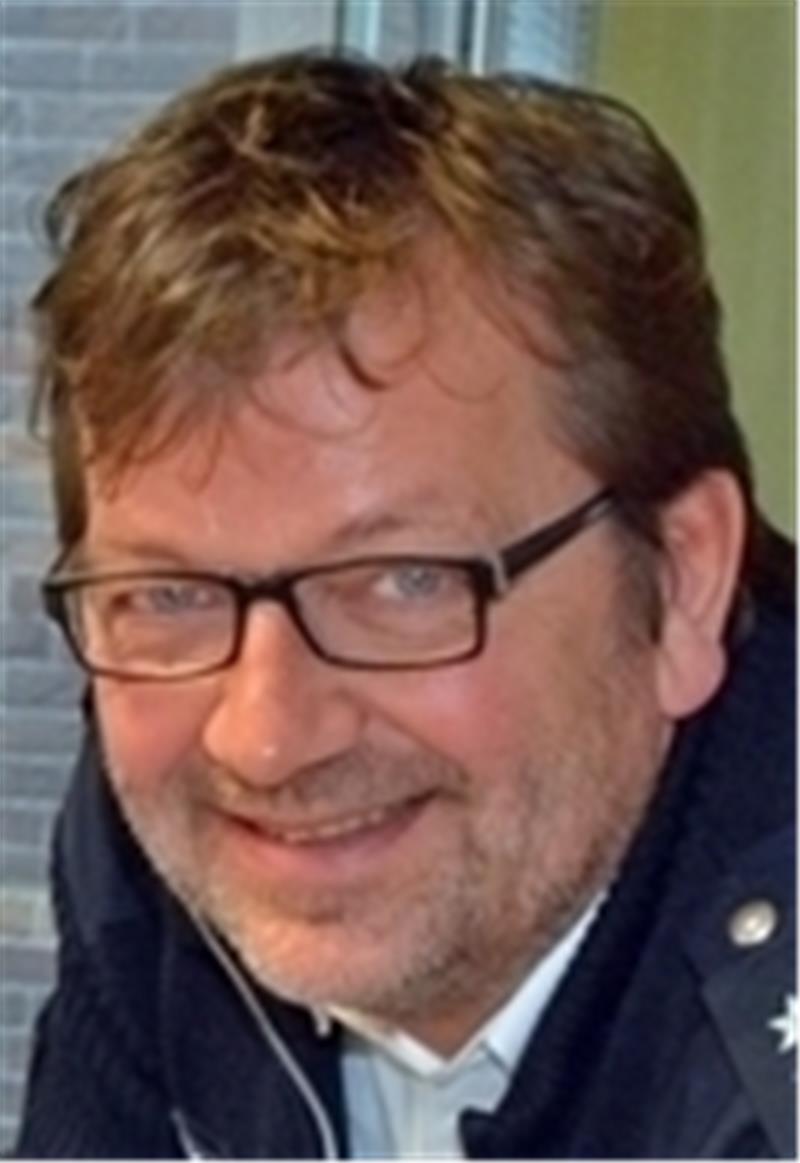 Der Landkreis Stade greift zum Pfefferspray »Die Leute kaufen diese Dinge wie Pfefferspray doch nicht, um sie wirklich einzusetzen.« Rainer Bohmbach, Polizei-Sprecher im Landkreis Stade.