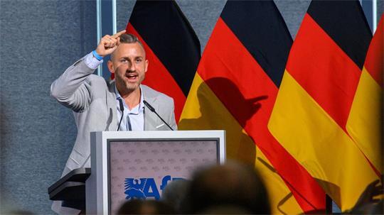 „Die Leute möchten den politischen Wandel“, sagt AfD-Spitzenkandidat Ulrich Siegmund.