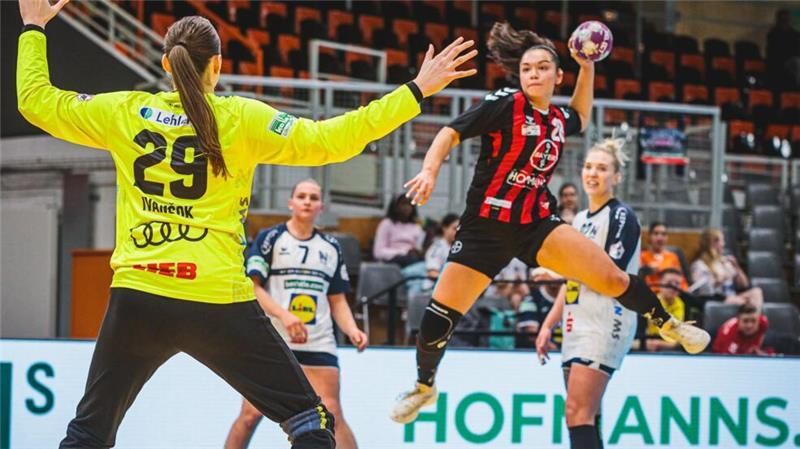 Herber Verlust für den BSV – Das ist der erste Neuzugang Die Leverkusenerin Christin Kaufmann wechselt zur Saison 2025/26 zum Buxtehuder SV.