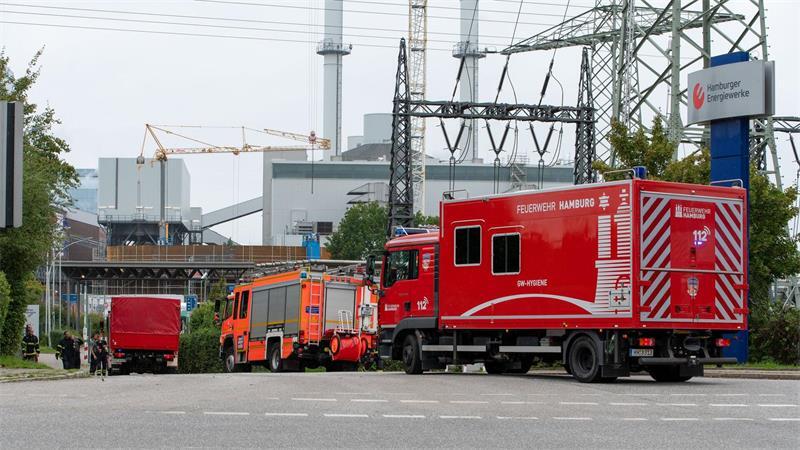 Die Löscharbeiten dauerten mehrere Stunde und rund 80 Feuerwehrleute waren im Einsatz.