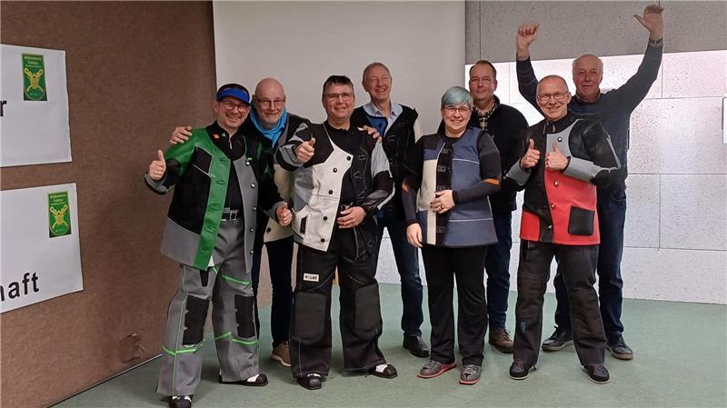 SV Ladekop setzt nach verpatzten Saisonstart auf individuelles Training Die Luftgewehr-Mannschaft des SV Ladekop.