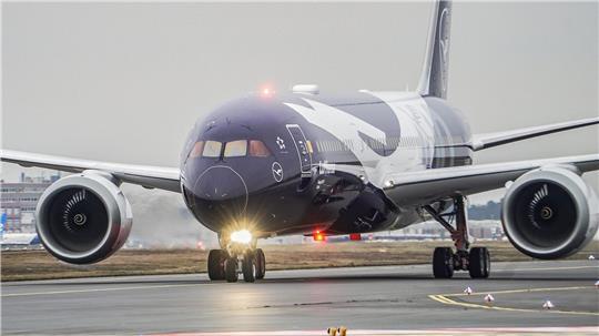 Die Lufthansa schickt zum 100. Jahrestag sechs Jets in einer Sonderlackierung auf die Strecke. 