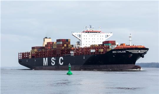 Die „MSC Chloe“ gehört mit 300 Metern Länge zur Mittelklasse der MSC-Reederei. Foto: Löffler