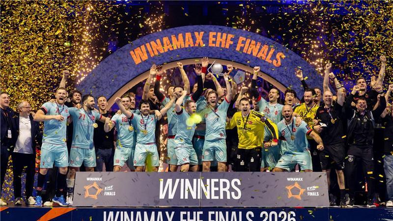 Die MT Melsungen feiert den Titel in der European League.