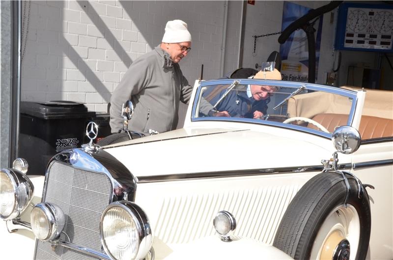 Großer Oldtimer-Treff in der Region Die Macher der Niederelbe Classics, der Oldtimerrallye durch den Landkreis Stade, bringen Autos zum Staunen mit.