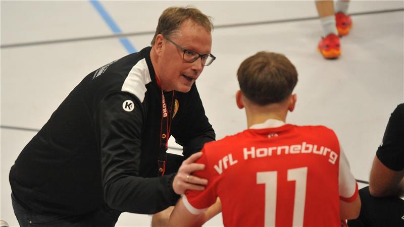VfL Horneburg sichert sich vorzeitig die Vizemeisterschaft Die Mannschaft von Stefan Hagedorn gewann gegen Lübeck.