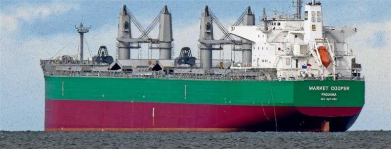 Die «Market Cooper» kam aus Westafrika nach Bremerhaven. Foto: Max Wei