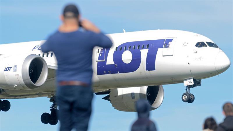 Die Maschine der polnischen Fluggesellschaft Lot musste in Mailand zwischenlanden. (Archivbild)