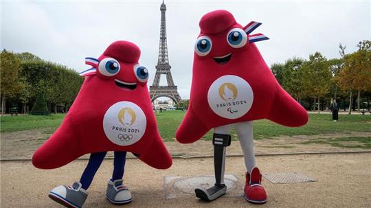 Die Maskottchen der Olympischen (l) und Paralympischen Spiele Paris 2024.