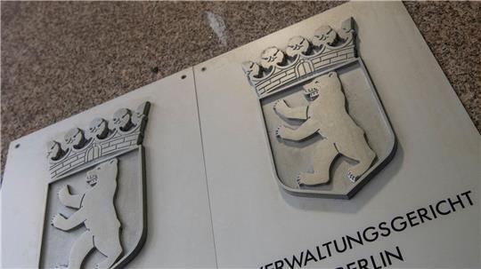 Die Medienanstalt Berlin-Brandenburg darf nach einem Urteil das Instagram-Angebot einer Erotikdarstellerin aus Jugendschutz-Gründen nicht komplett verbieten. (Symbolfoto)