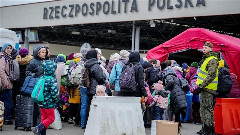 Verlängerung für Ukrainer-Aufnahme - auch für Männer? Die Mehrheit der erwachsenen Flüchtlinge aus der Ukraine, die in Deutschland leben, sind Frauen. (Archivbild)