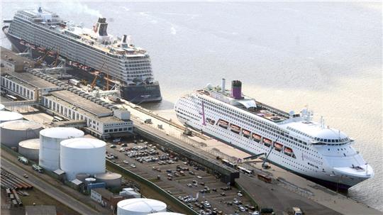 Die „Mein Schiff 3“ war zuletzt im März in Bremerhaven. Das Schiff wird im Winter 2027 nicht kommen.