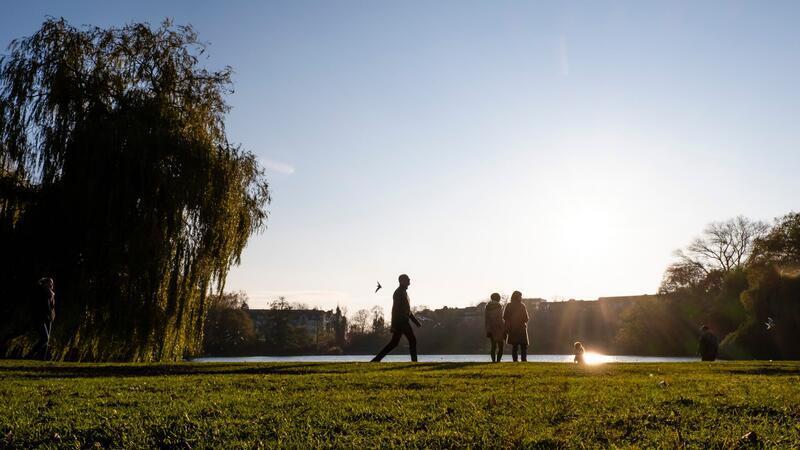 Spätsommer im Landkreis Stade: Samstag wird es warm Die Menschen im Norden können zwei Tage lang sommerliche Temperaturen genießen. (Symbolbild)