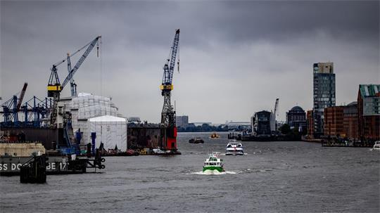 Die Menschen in Hamburg und Schleswig-Holstein müssen sich am Wochenende teilweise auf starke Regenschauer einstellen. (Symbolbild)