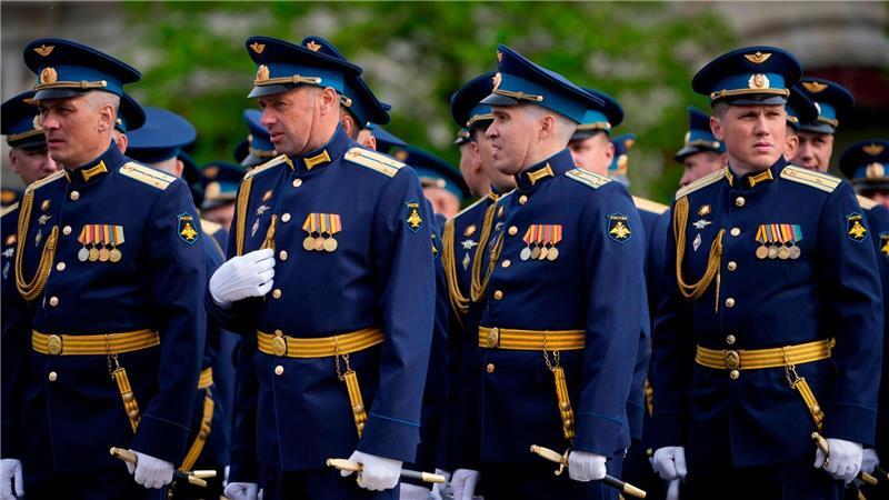 Die Militärparade fällt im Vergleich zu den vergangenen Jahren deutlich kleiner aus. 