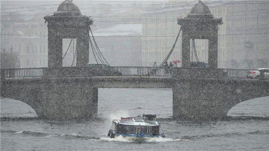 Die Millionenmetropole St. Petersburg galt lange als eine der Hauptstädte des Verbrechens in Russland. (Archivbild)