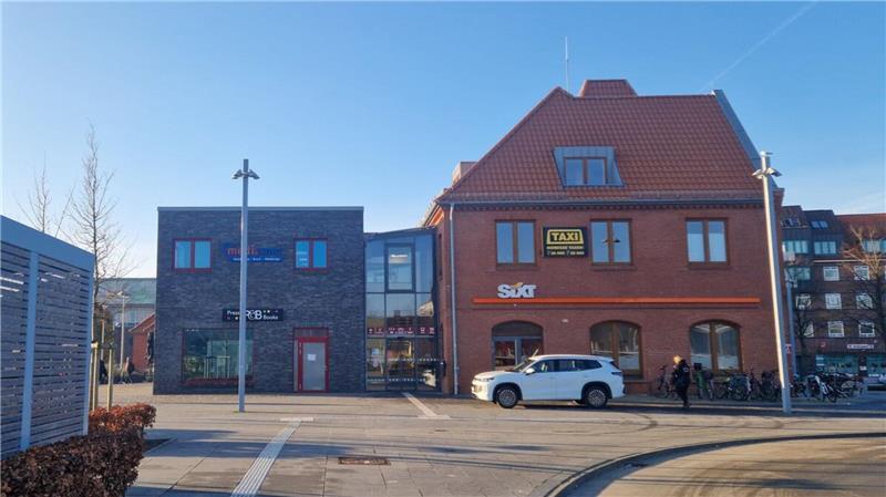 Die Mitarbeiterin eines Geschäfts im Cuxhavener Bahnhof entwendete nach Feierabend 1.250 Euro aus der Kasse und gab an, ausgeraubt worden zu sein.