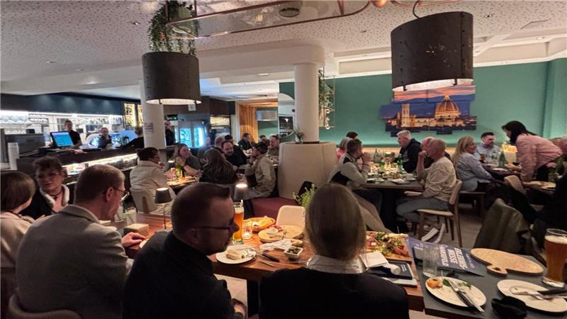 Die Mitgliederversammlung des Sympathischen Harsefeld fand im Eiscafé Dante statt.