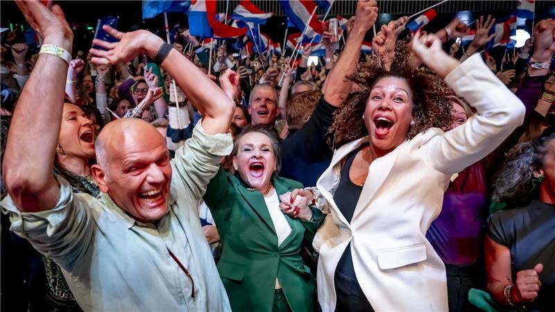 Schlappe für Wilders - Aber rechte Parteien weiter stark Die Mitte-Links-Partei D66 hat nach ersten Zahlen die Parlamentswahl in den Niederlanden gewonnen.
