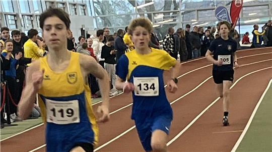Die Mittelstreckler Mats Finger (119) und Liam Timm (134) machten Tempo.