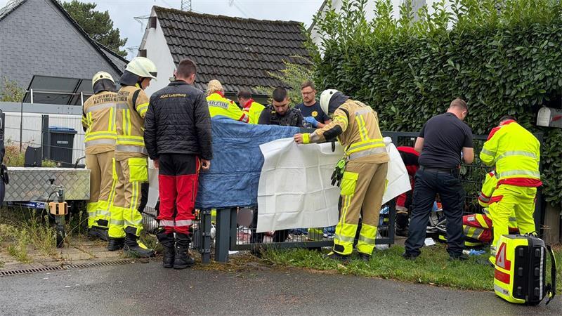 Die Mordkommission ermittelt nach Fund eines Schwerverletzten.