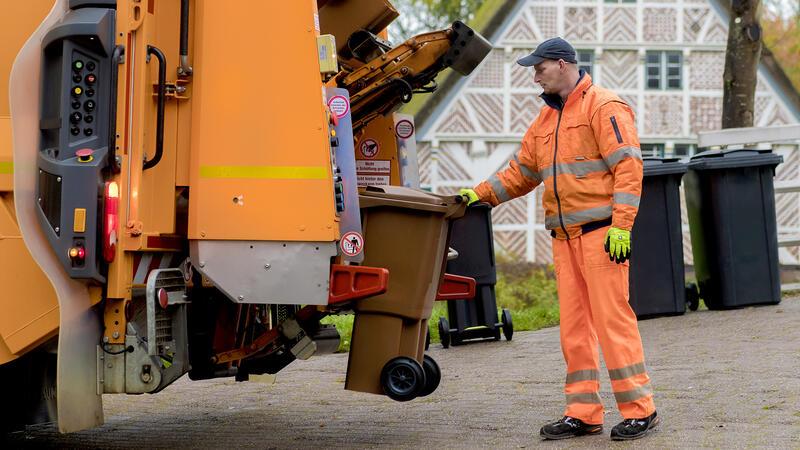 Weihnachten: Müllabfuhr verschiebt sich wegen der Feiertage Die Müllabfuhr kommt vor und nach Weihnachten.