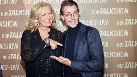 Die NDR-Moderatoren Bettina Tietjen und Johannes Wimmer.