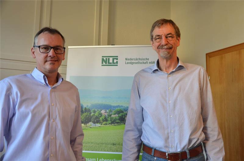 Die NLG ist im Landkreis Stade unterwegs: Projektmanager Richard Wellbrock (rechts) und Geschäftsstellenleiter Kai Letzner.