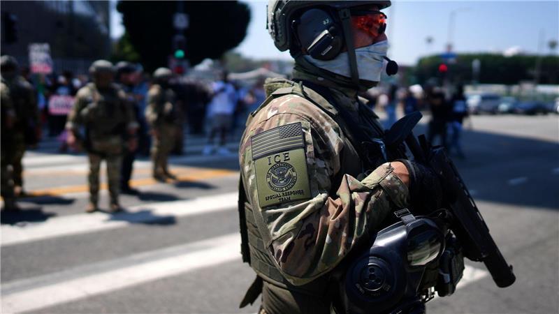 Die Nationalgarde soll die Einwanderungsbehörde ICE schützen, die Trumps beispiellose Massenabschiebungen durchführen soll. 