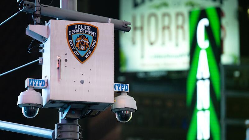 Die New Yorker Polizei sperrte die Gegend um den Unfallort nahe Bryant Park für Stunden ab. (Symbolbild)