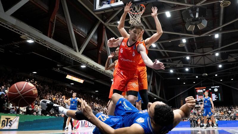 Chemnitz verliert: Bayern zurück an der Tabellenspitze Die Niners Chemnitz mussten sich Alba Berlin geschlagen geben.