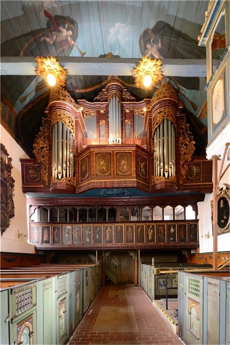 So will die Orgelakademie Stade das Instrument allen Menschen näher bringen Die Orgel in der Kirche St. Nikolai in Jork-Borstel. Foto: Christoph Schönbeck/NOMINE