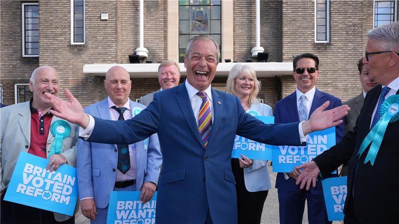 Wahlen in Großbritannien Desaster für Keir Starmer Die Partei von Brexit-Vorkämpfer Nigel Farage konnte deutliche Gewinne einfahren.