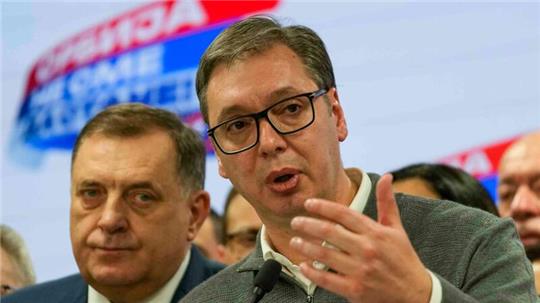 Die Partei von Präsident Aleksandar Vucic hat nach Angaben von Wahlforschern die Parlamentswahl in Serbien gewonnen.