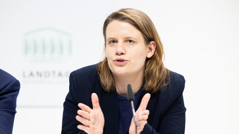 Schulen: Eltern auf Barrikaden – Petition gestartet Die Petition ist an Niedersachsens Kultusministerin Julia Willie Hamburg (Grüne) gerichtet.