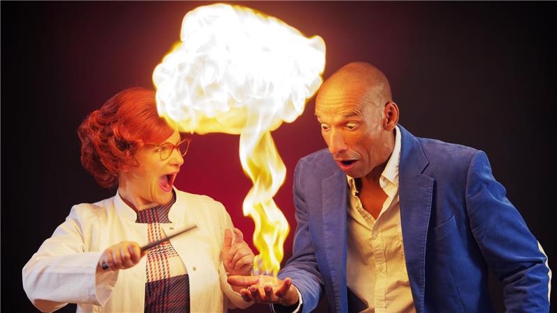 Die Physikanten entzünden eine Flamme in der hohlen Hand