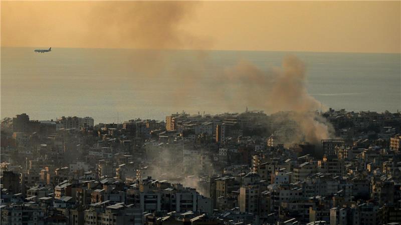 Piloten in Nahost: Fliegen zwischen Drohnen und Raketen Die Piloten im Libanon starteten teils während laufender Angriffe in Sichtweite.