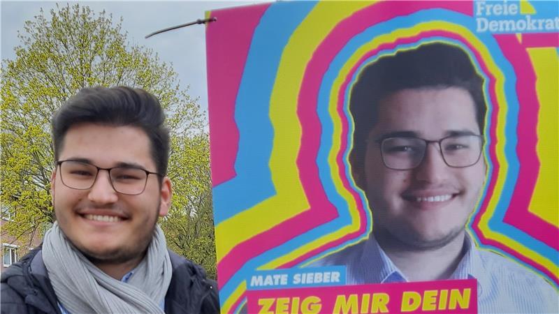 Die Plakate von Mate Sieber hingen beim Kommunalwahlkampf 2021 in Horneburg.